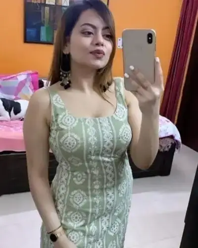Call Girl in Parasia