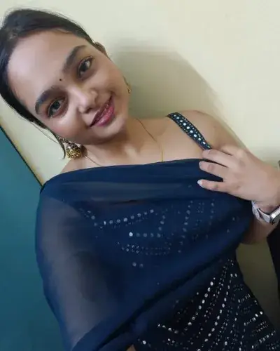 Parasia Escorts Service